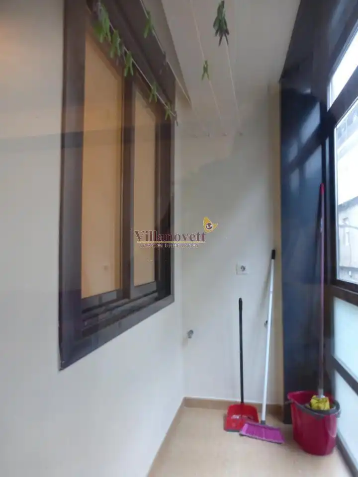 Terraza de Apartamento en venta en Vigo  con Calefacción, Parquet y Amueblado