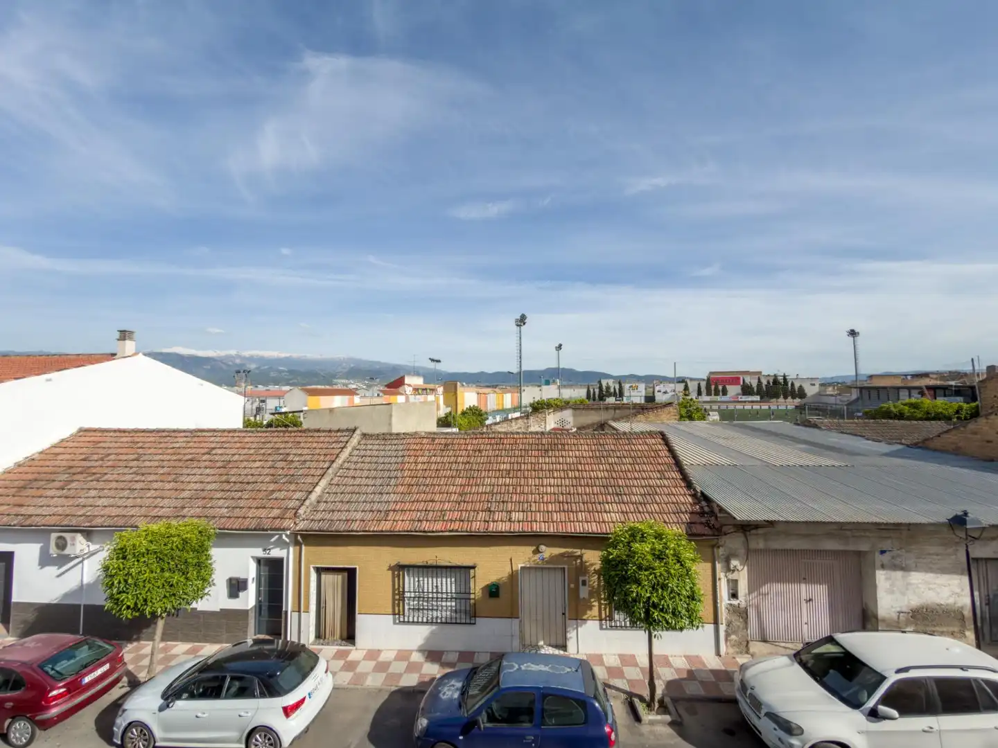 Vista exterior de Piso en venta en Churriana de la Vega con Aire acondicionado, Calefacción y Terraza