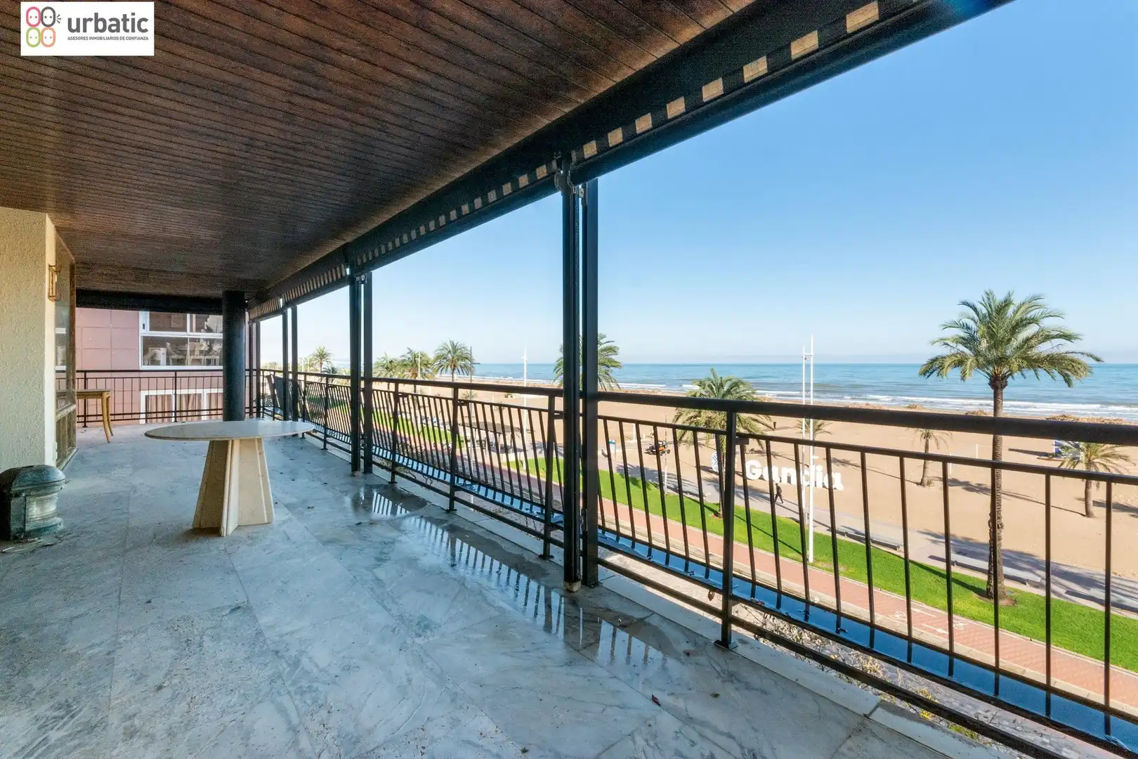Apartamento con piscina en venta en Paseo MARITIM NEPTU 63, imagen 5