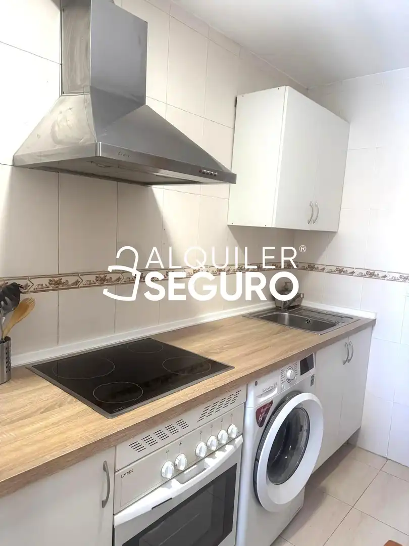 Cocina de Piso de alquiler en Bargas con Aire acondicionado, Trastero y Amueblado
