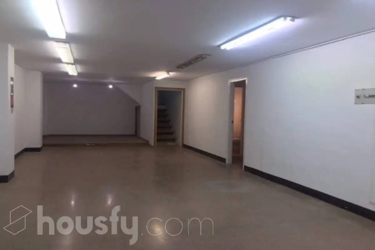 Local comercial en venta en Pg. Torreblanca 25, imagen 2