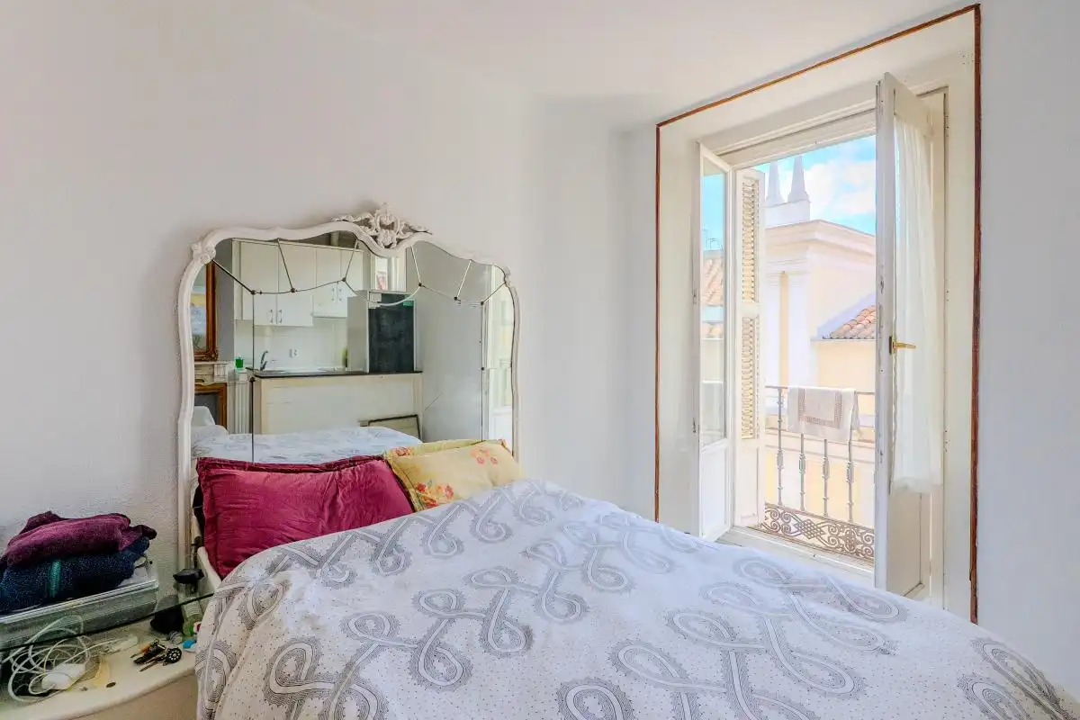 Habitación de Estudio de alquiler en  Madrid Capital con Calefacción y Amueblado