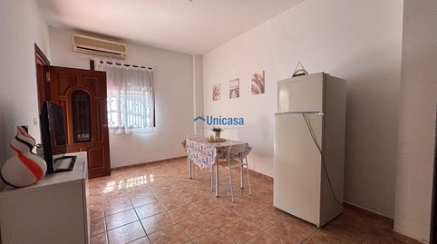 Photo 3 of Flat for sale in Calle Calle Babor, Distrito Zeta - Recinto Ferial Cortijo de Torres, Málaga Capital
