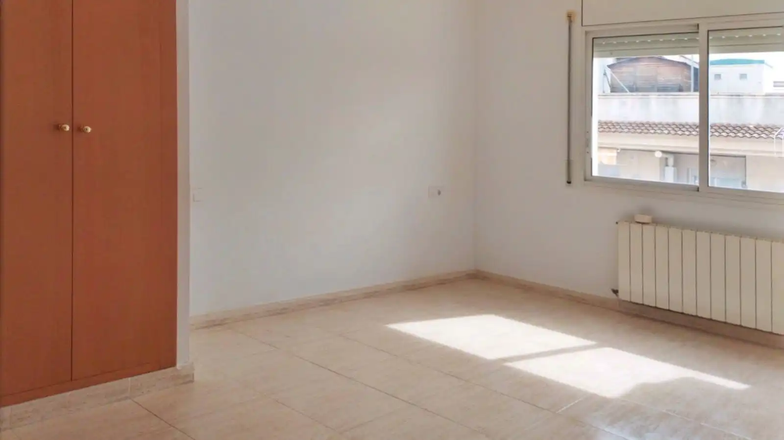 Dormitori de Pis en venda en Cubelles amb Aire condicionat, Calefacció i Terrassa