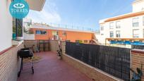 Exterior view of Single-family semi-detached for sale in Estepona  with Air Conditioner, Terrace and Balcony