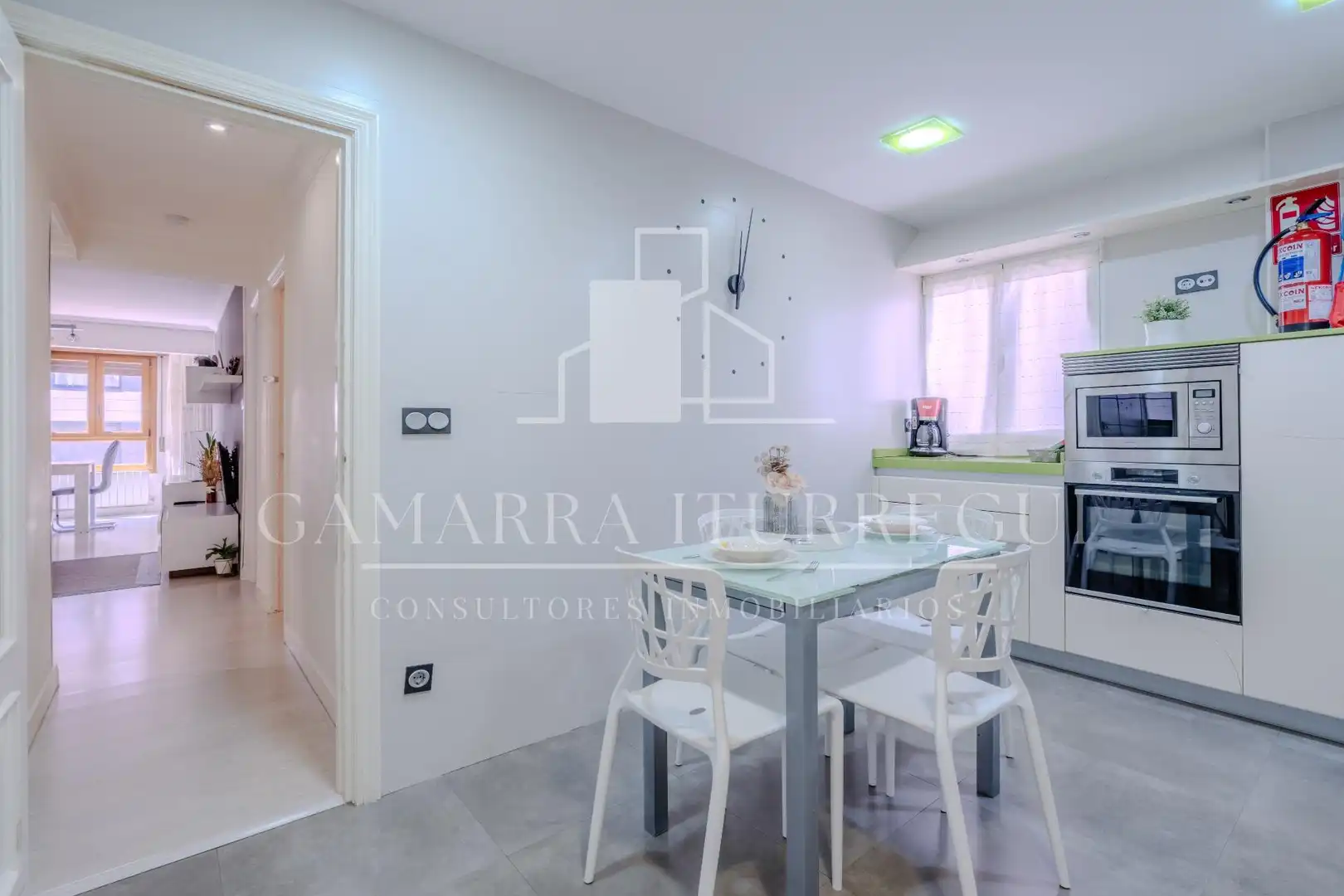Cocina de Piso en venta en Bermeo con Calefacción