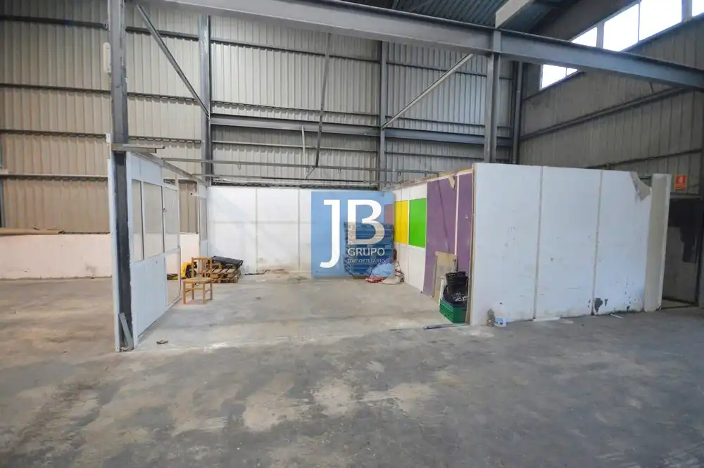 Industrial buildings for rent in Calle Vial 1, Novelé / Novetlè