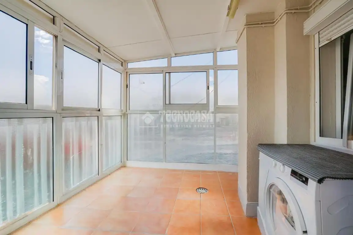 Terraza de Piso en venta en L'Hospitalet de Llobregat con Aire acondicionado, Calefacción y Terraza