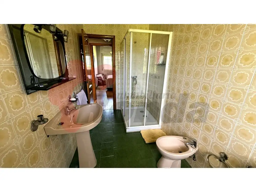 Bany de Casa o xalet en venda en Becerreá