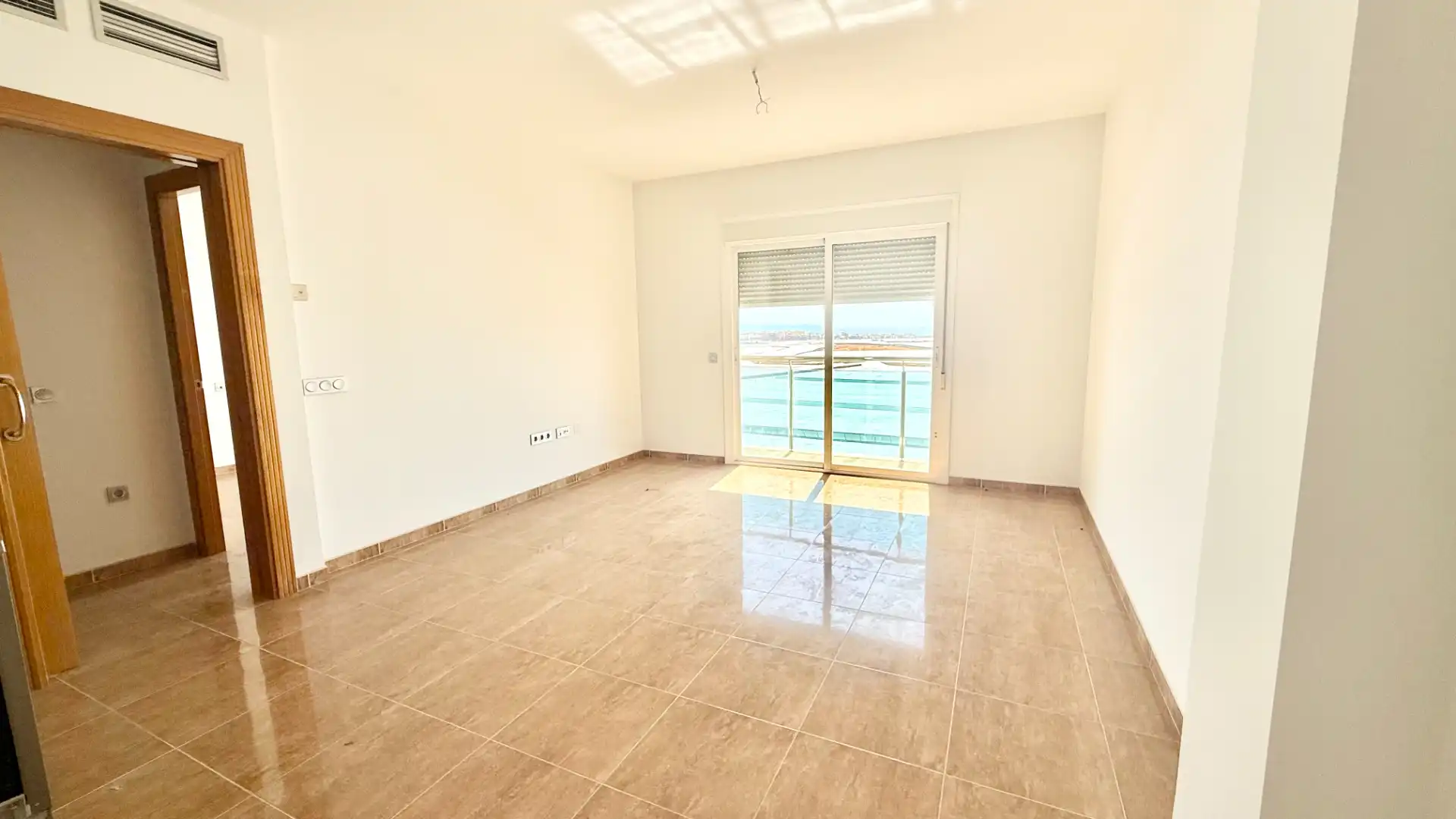 Sala d'estar de Pis en venda en Roquetas de Mar