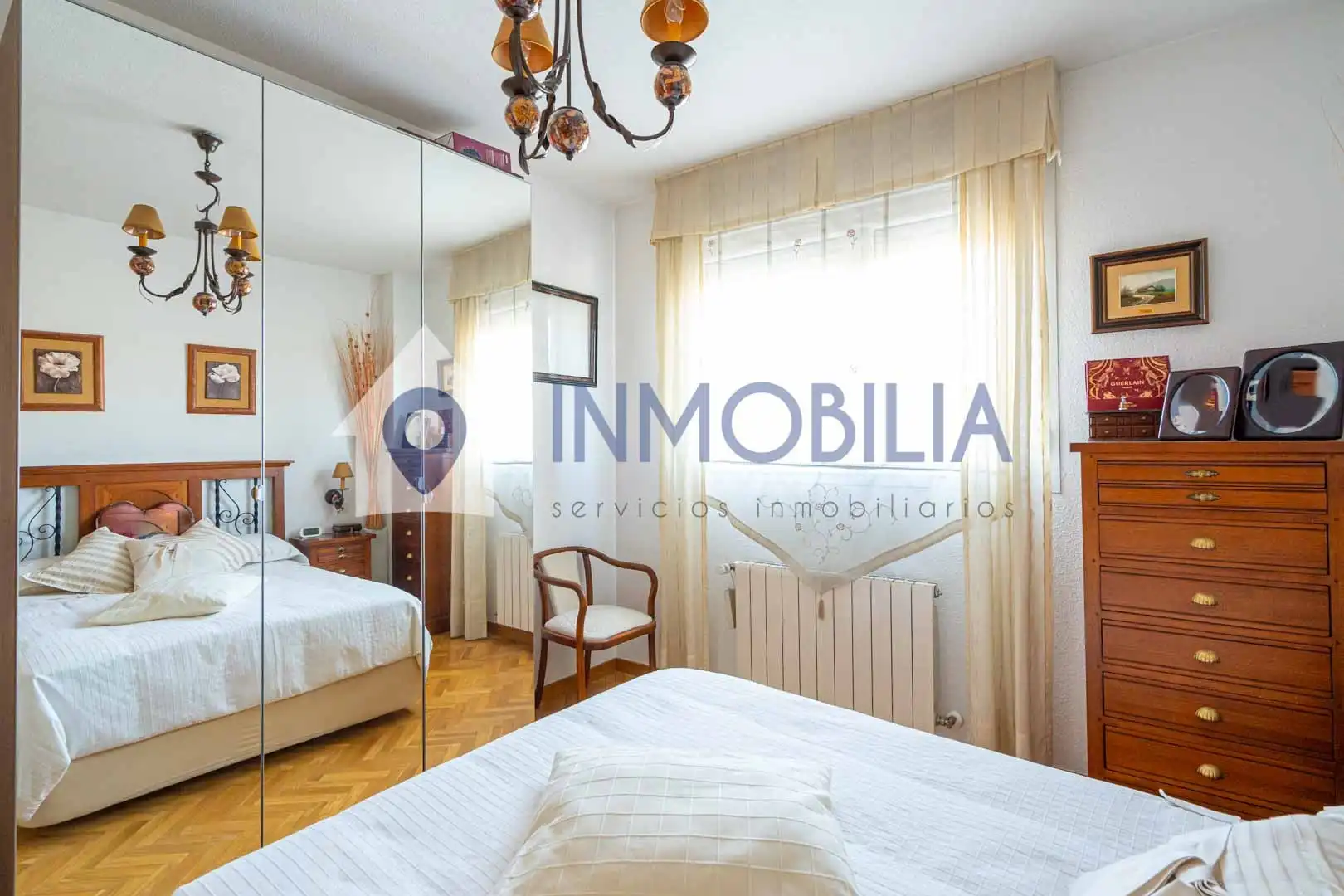 Bedroom of Flat for sale in Madrid  with Air Conditioner, Heating and Storage room