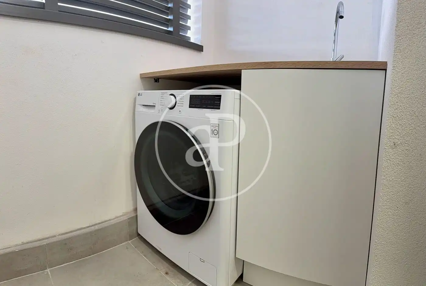Kitchen of Flat for rent in Valencia  with Air Conditioner, Heating and Private garden