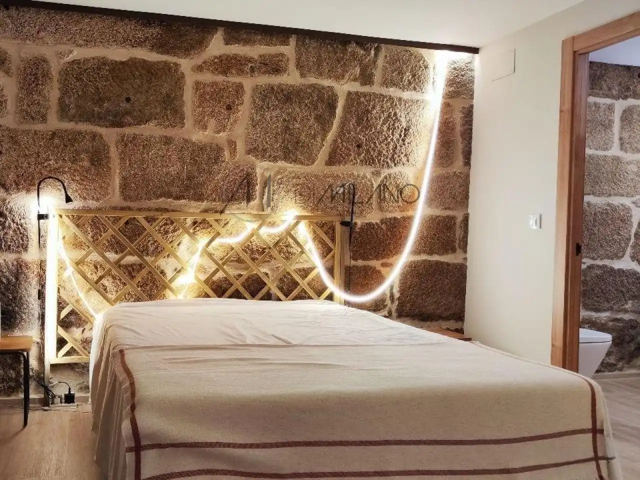 Bedroom of Houses for sale in Cangas pueblo