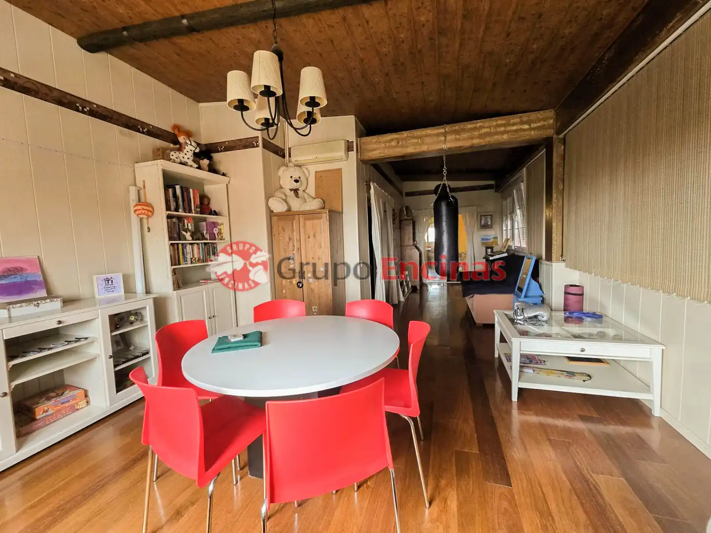 Sala de estar de Ático en venta en Parla con Aire acondicionado, Calefacción y Jardín privado