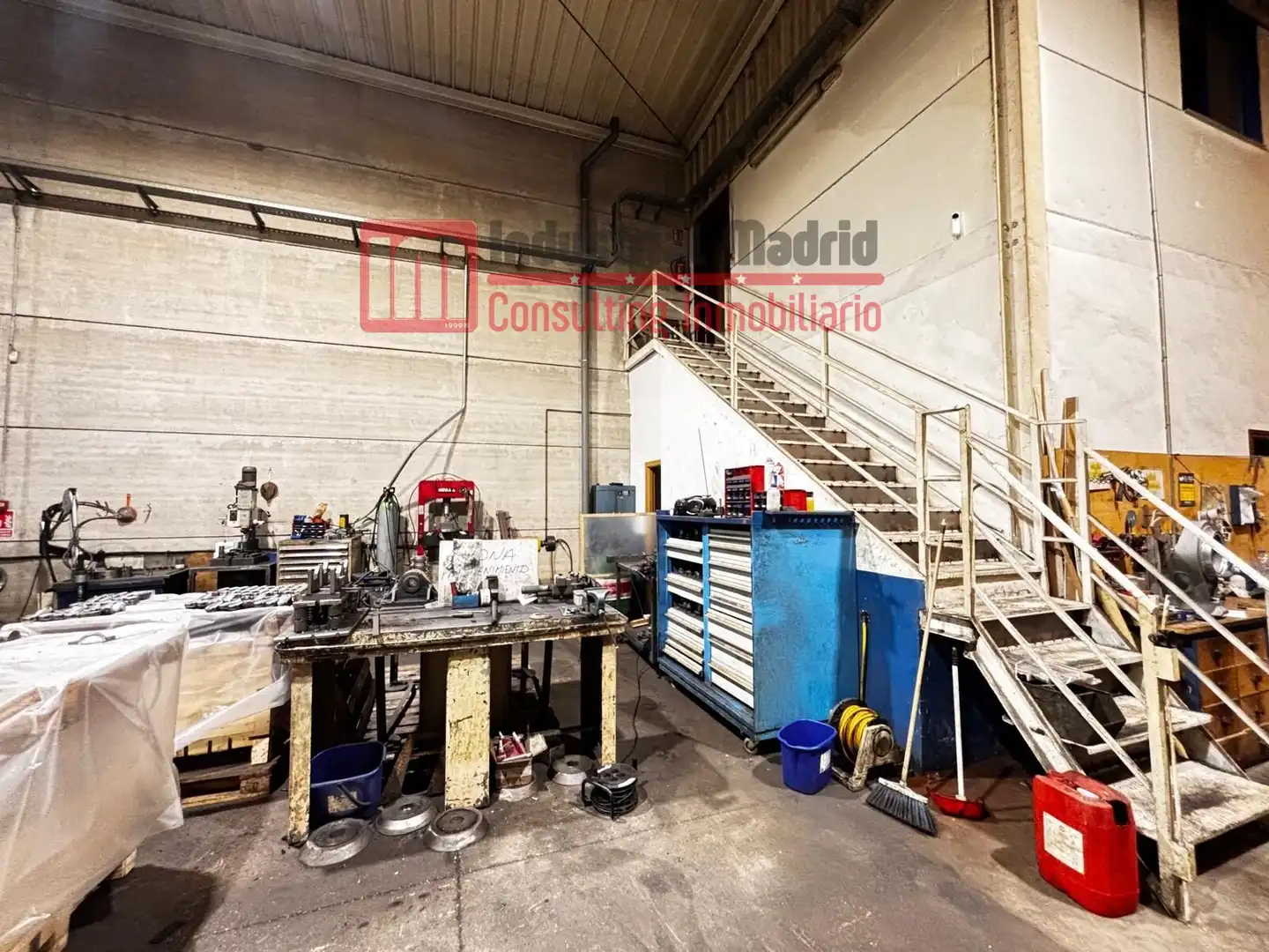 Industrial buildings for sale in Loeches