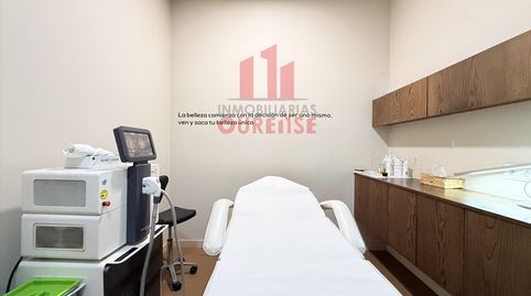 ALQUILER DE SALA EN RECONOCIDA PELUQUERÍA DEL CENTRO DE OURENSE, imatge 3
