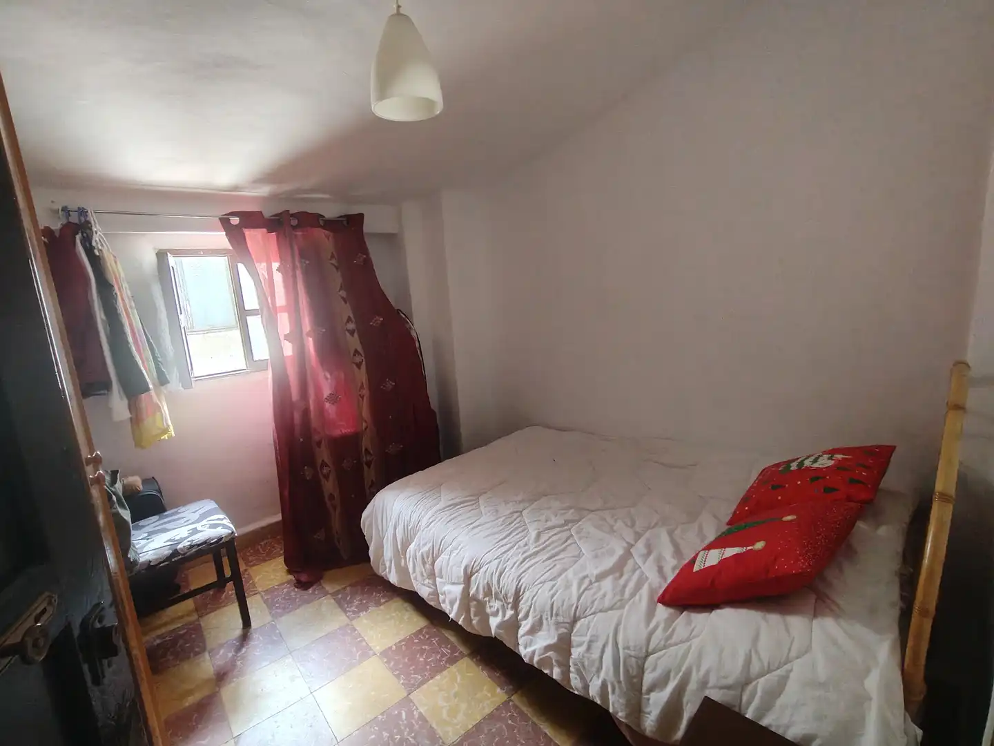 Dormitori de Casa o xalet en venda en Baza amb Moblat
