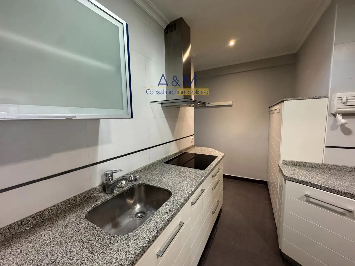Küche von Wohnung zur Miete in Valladolid mit Heizung, Parkett und Ofen