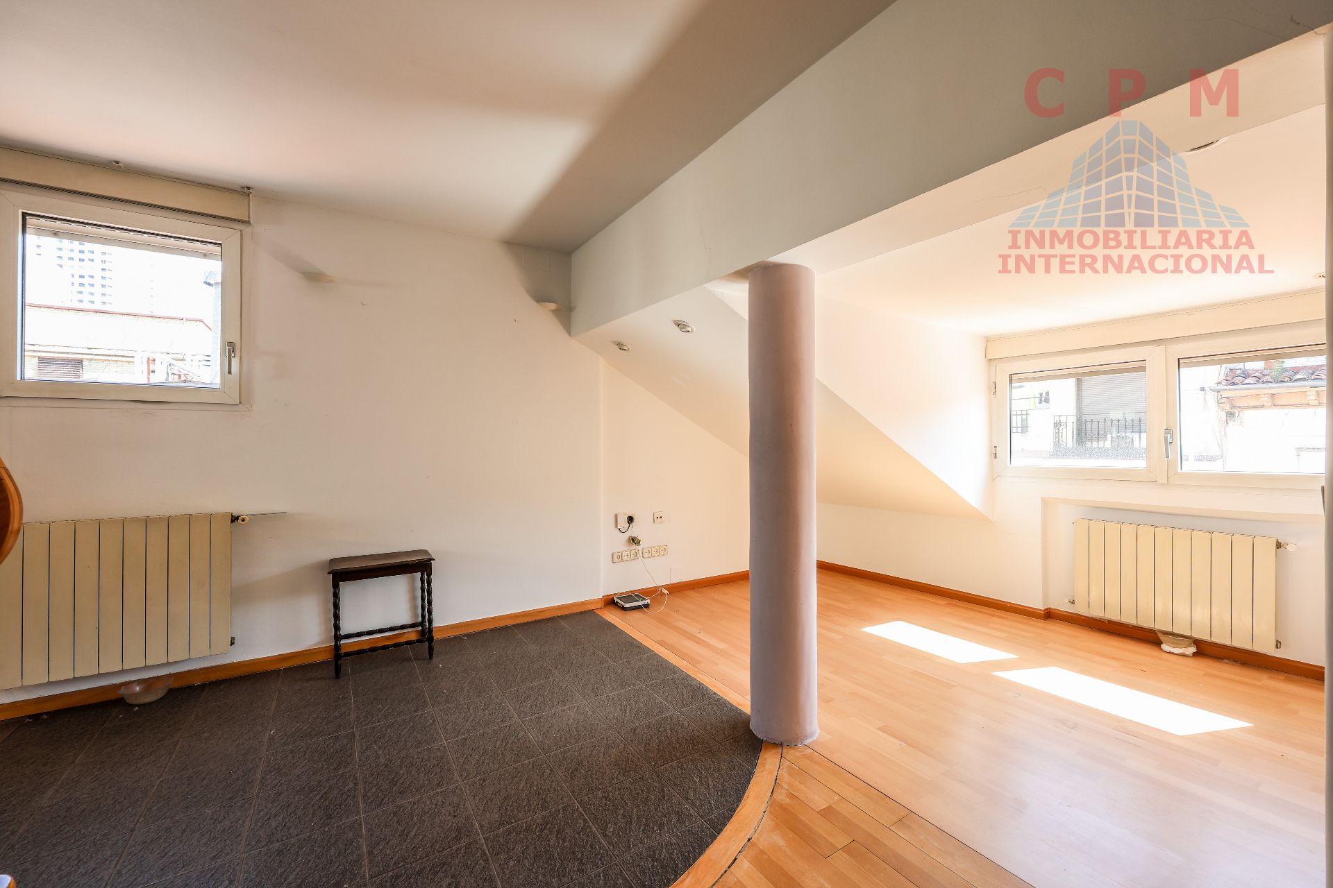 Duplex to rent in  Madrid Capital  with Air Conditioner, Heating and Parquet flooring