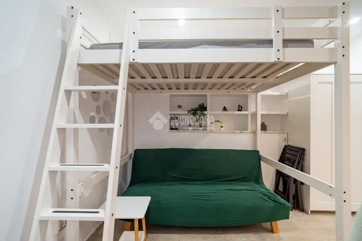 Habitación de Estudio en venta en Granada con Aire acondicionado