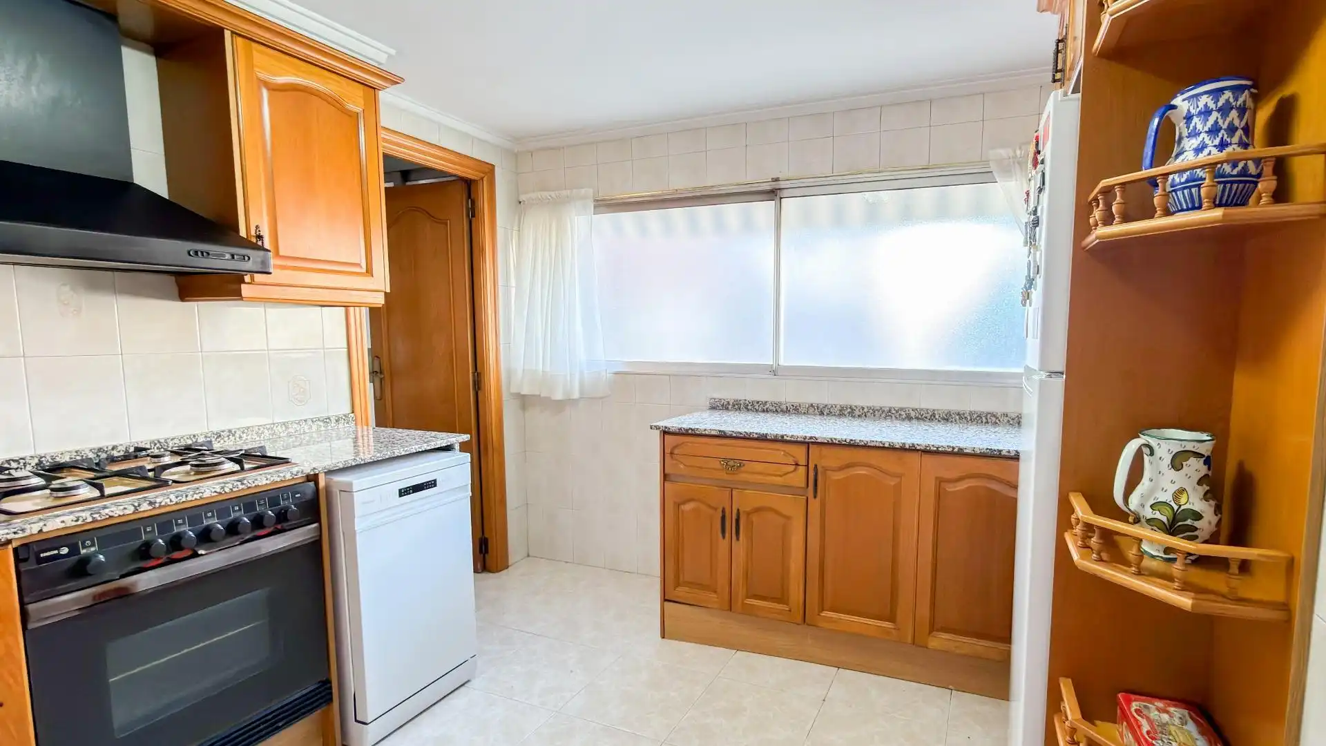 Küche von Wohnung zum Verkauf in Valencia mit Klimaanlage, Heizung und Parkett
