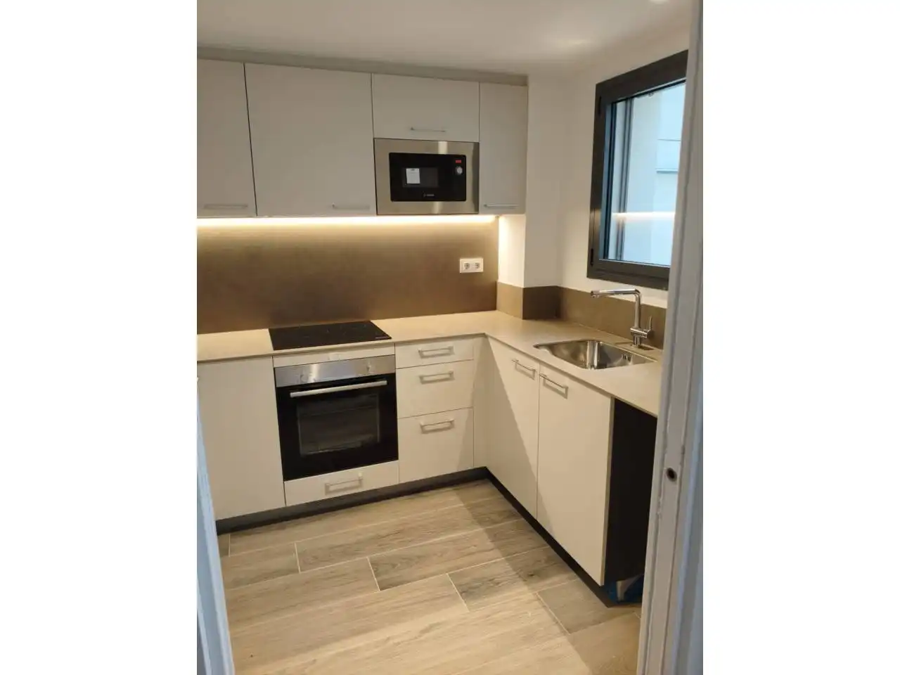 Cocina de Dúplex de alquiler en Sabadell con Aire acondicionado, Calefacción y Parquet