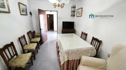 CASA CON TERRENO ZONA ALGARROBAL
