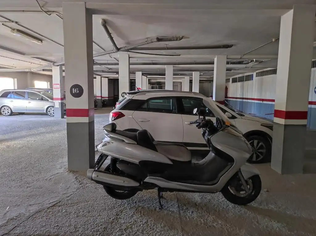 Moto en venta en Calle José Mañas, imagen 8