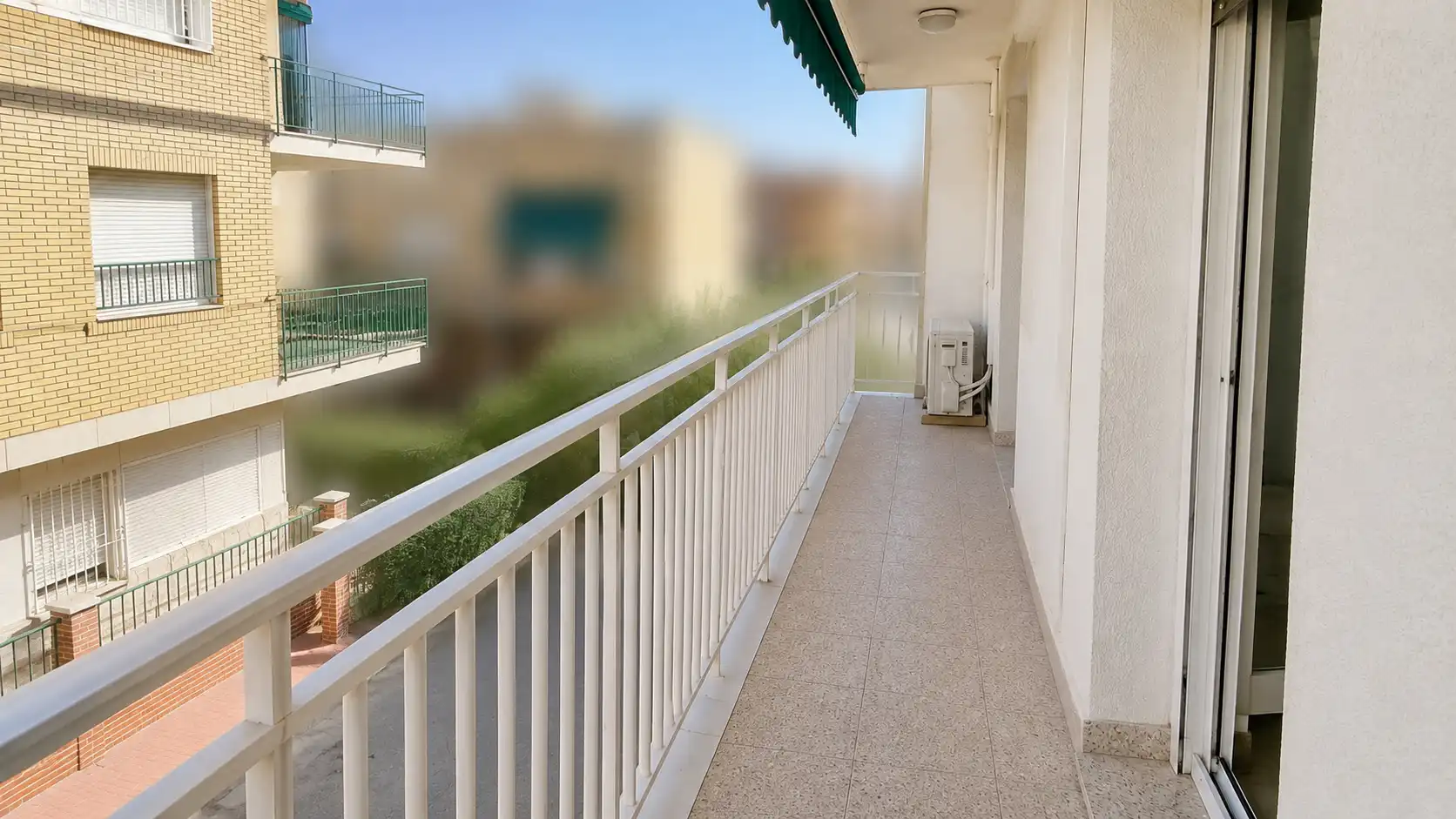 Apartamento con terraza en alquiler en Calle San Eugenio, imagen 5