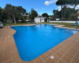 Piscina de Casa adosada de lloguer en Marbella amb Aire condicionat, Calefacció i Terrassa