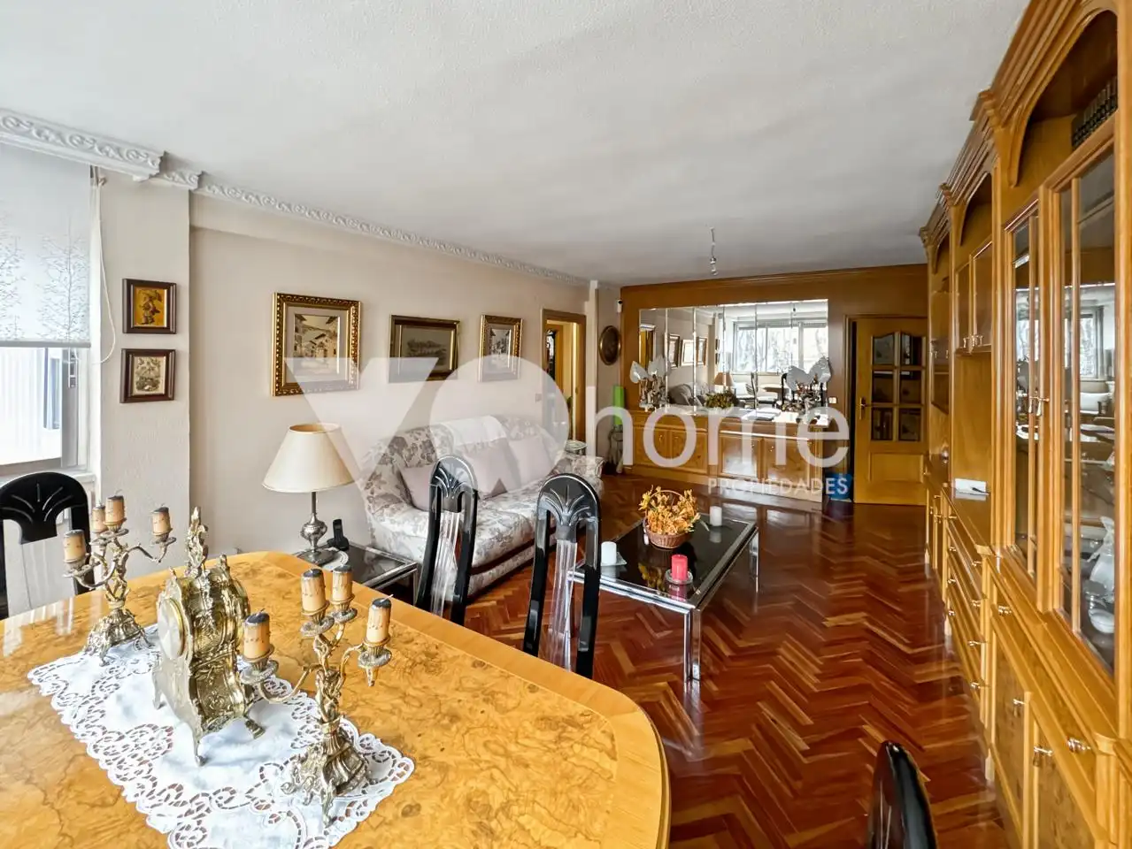 Living room of Flat for sale in Madrid  with Heating, Parquet flooring and Balcony