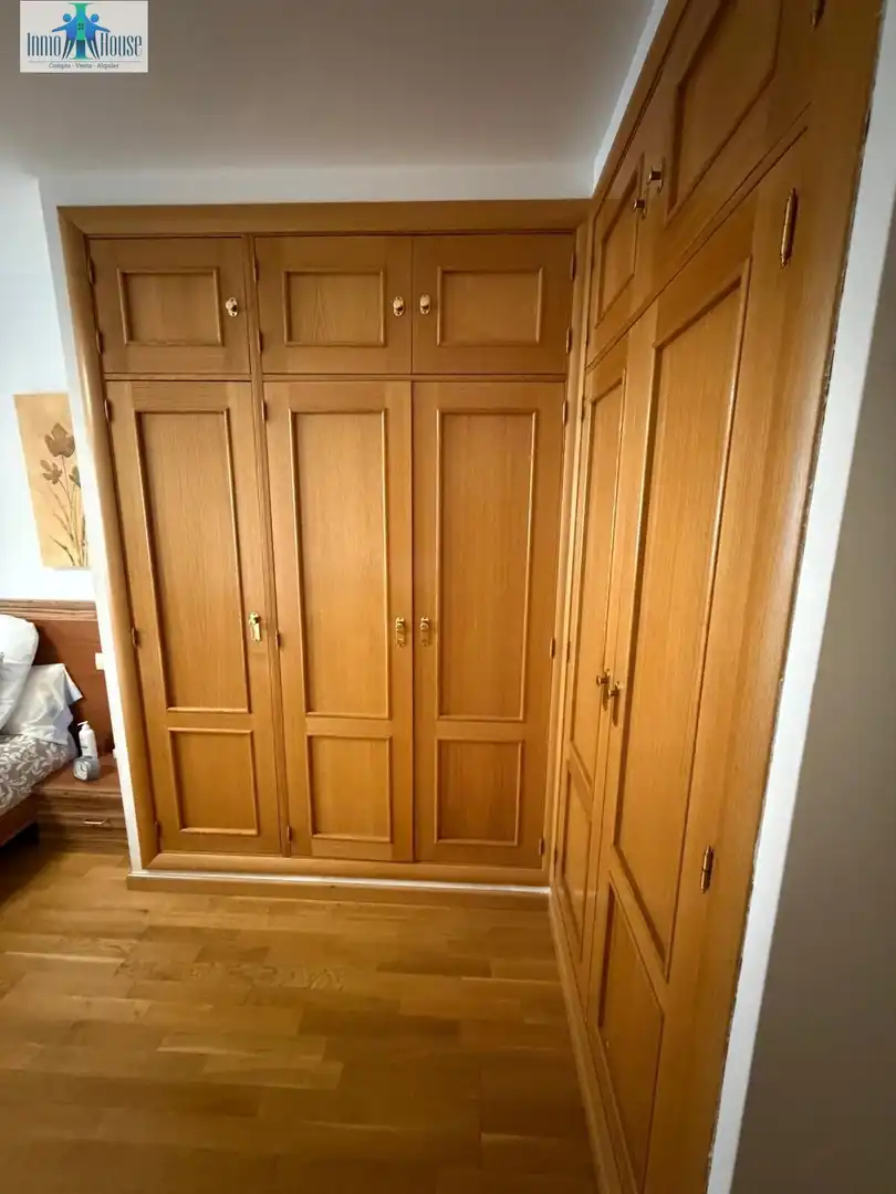 Habitación de Casa adosada en venta en Albacete con Aire acondicionado, Calefacción y Trastero