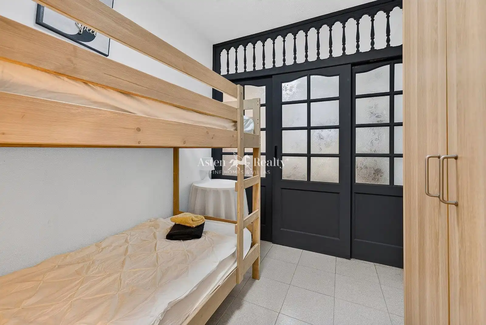 Dormitori de Apartament en venda en Santiago del Teide amb Aire condicionat, Terrassa i Piscina