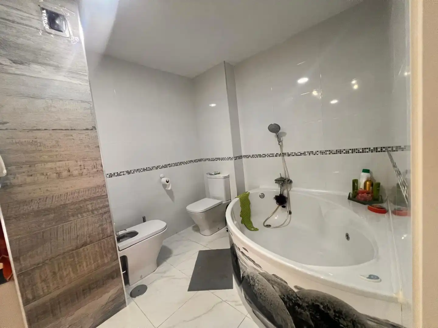 Baño de Piso de alquiler en Las Palmas de Gran Canaria con Amueblado y Balcón