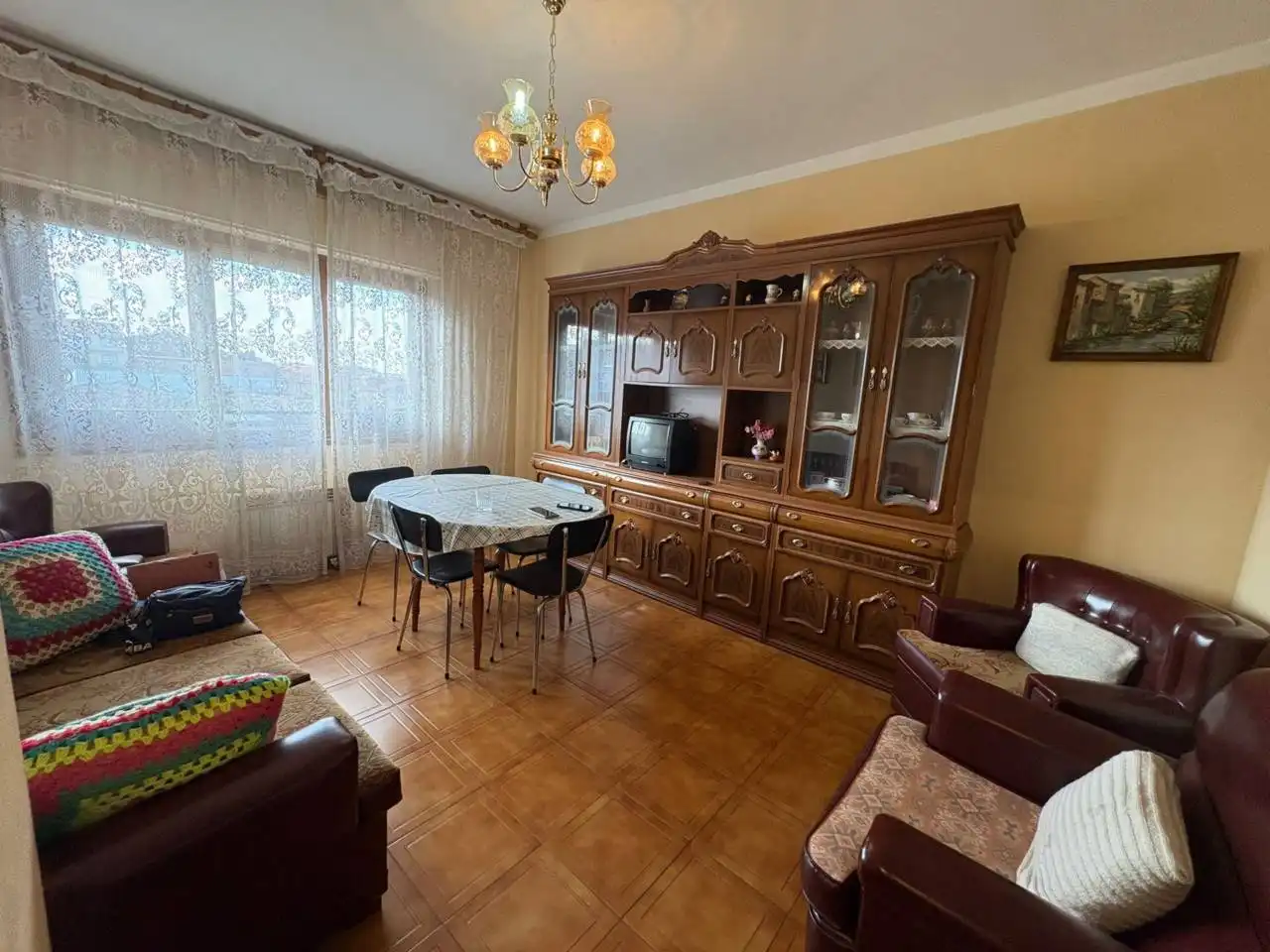 Sala d'estar de Pis en venda en Tamames amb Moblat i Balcó