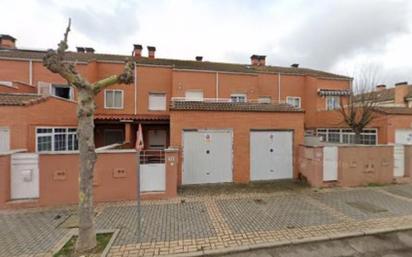 Exterior view of Single-family semi-detached for sale in Simancas  with Heating