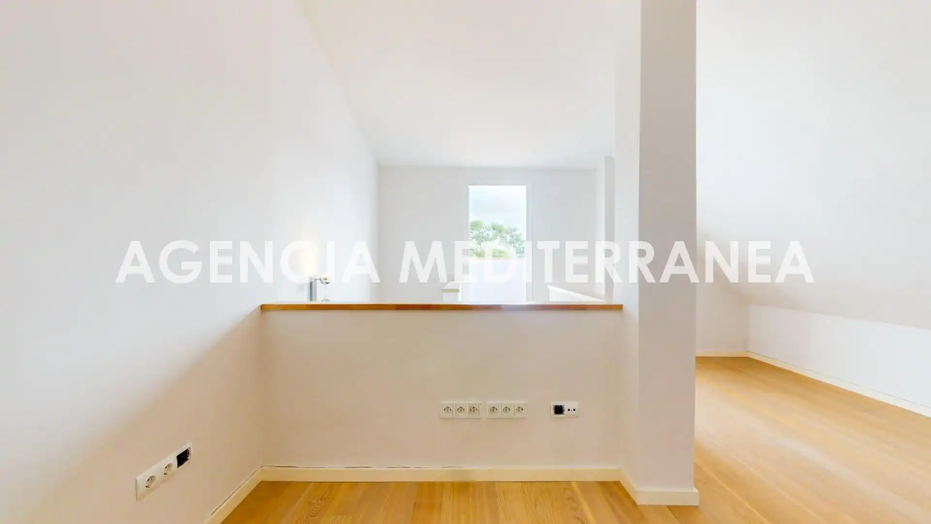 Casa adosada en venta en Calle PUIGCAMPANA, Casas Verdes