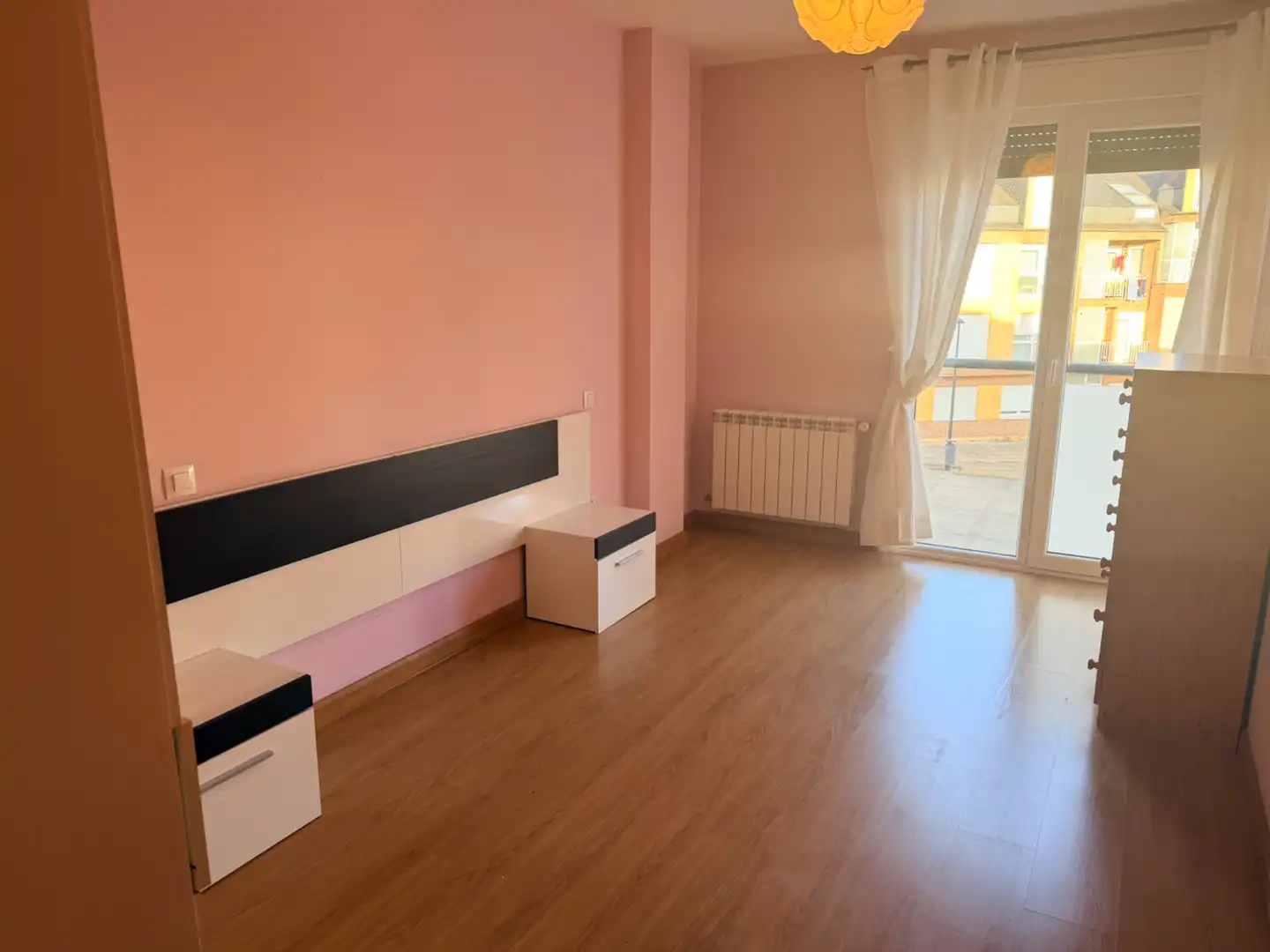 Piso con balcón en venta en Calle de Emilio de Mier 1, imagen 33
