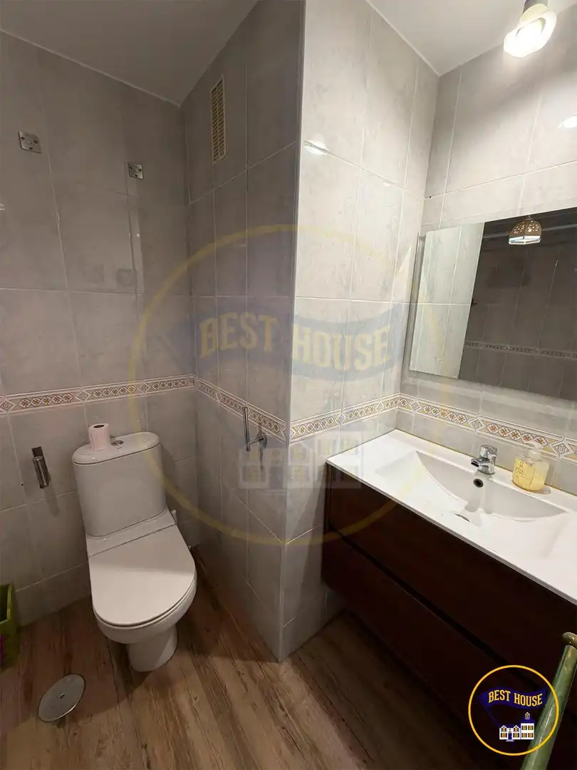 Baño de Piso en venta en Cuenca con Calefacción y Trastero