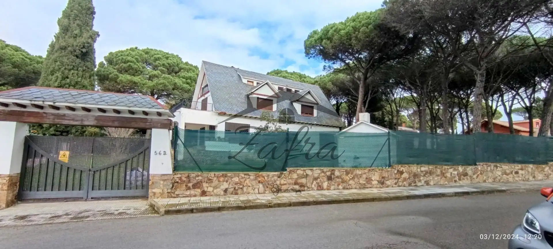 Casa con terraza en venta en Carrer Carrer Montnegre