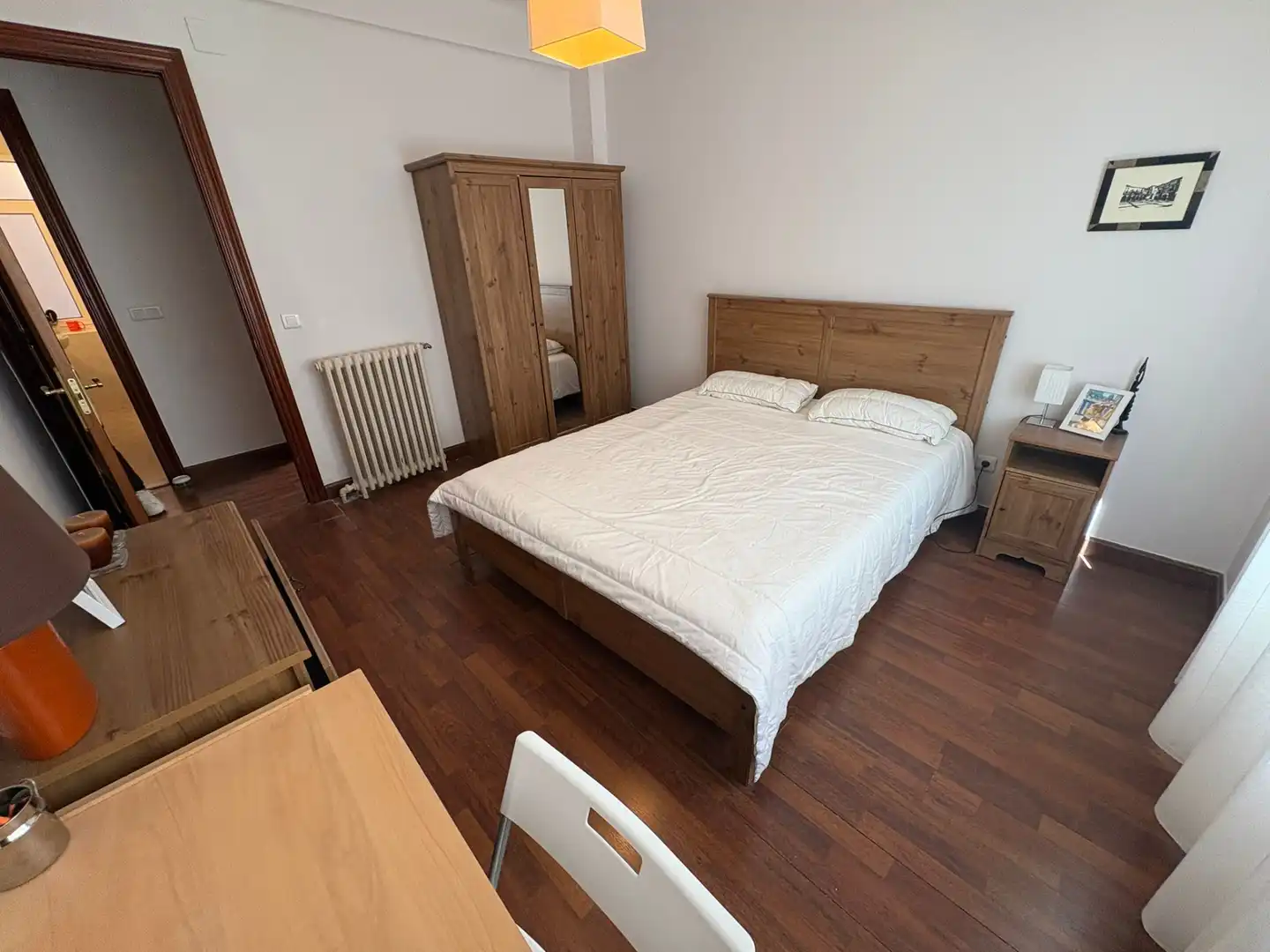 Dormitori de Pis en venda en Burgos amb Calefacció, Parquet i Terrassa