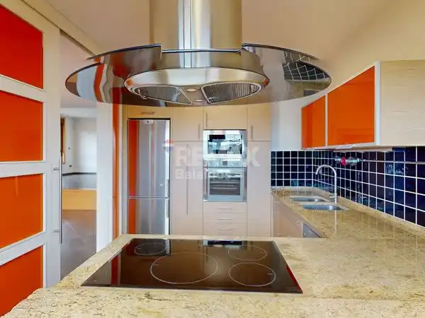 Cocina de Casa o chalet en venta en Vigo  con Calefacción, Jardín privado y Terraza