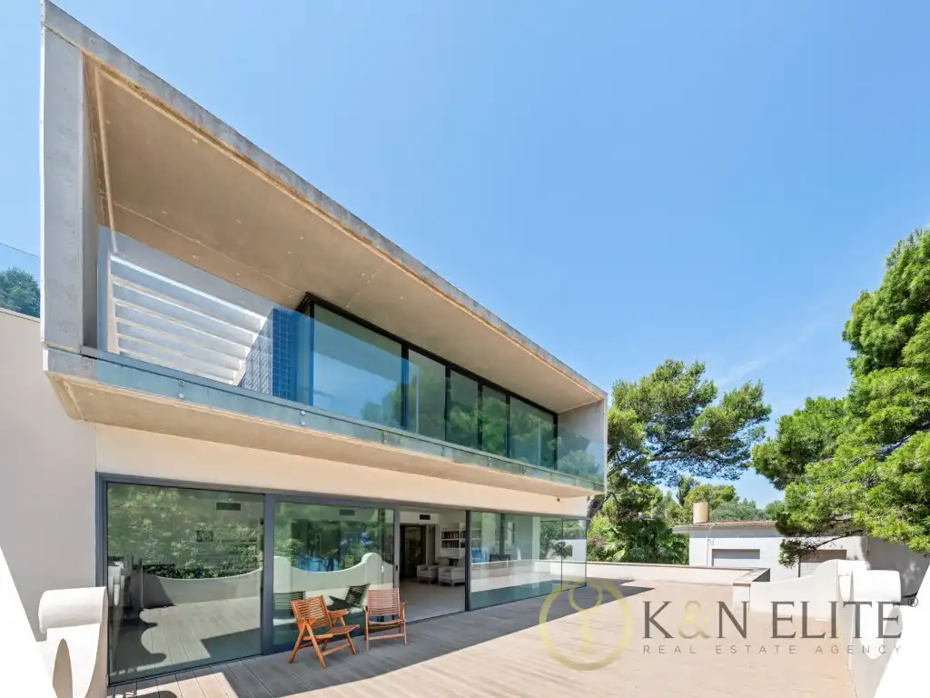 Houses for sale in Las Rotas / Les Rotes
