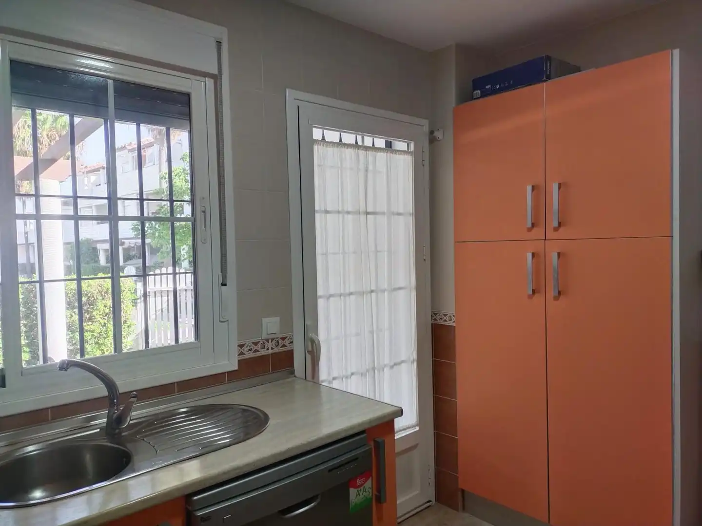 Cocina de Apartamento en venta en Chiclana de la Frontera con Jardín privado, Terraza y Amueblado