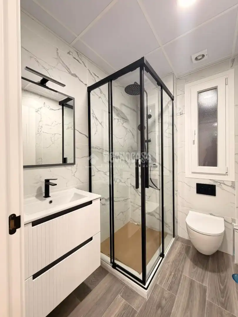 Baño de Piso en venta en Madrid con Aire acondicionado