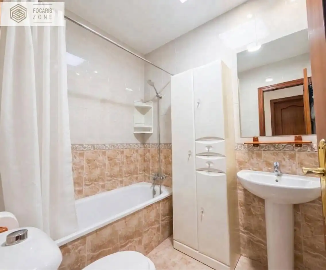 Flat with terrace for sale in Calle MEFISTOFELES, imagen 5