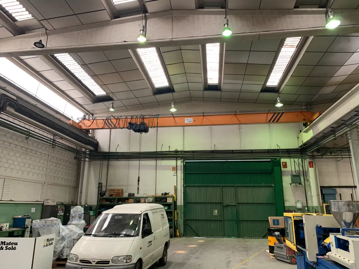 Nave industrial de alquiler en Barcelona con Alarma