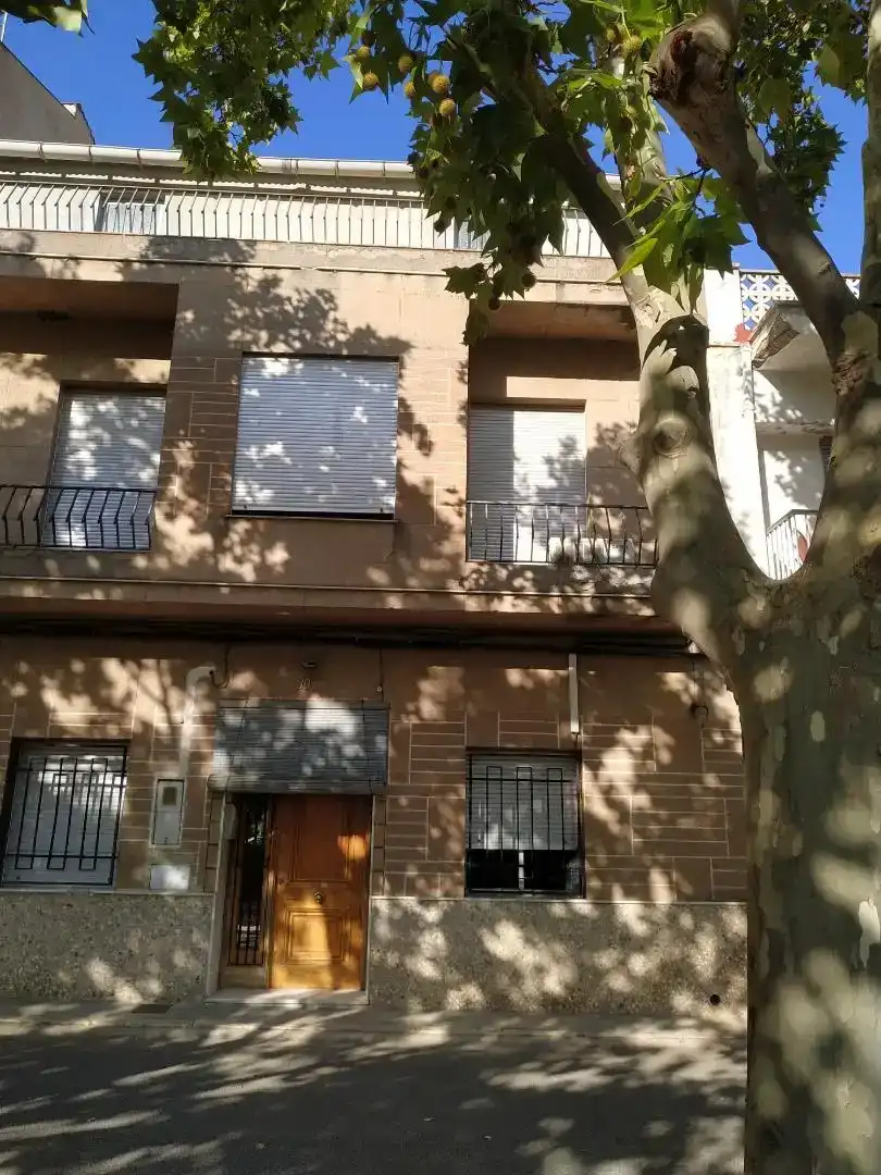 Vista exterior de Casa adosada en venda en Antella amb Aire condicionat