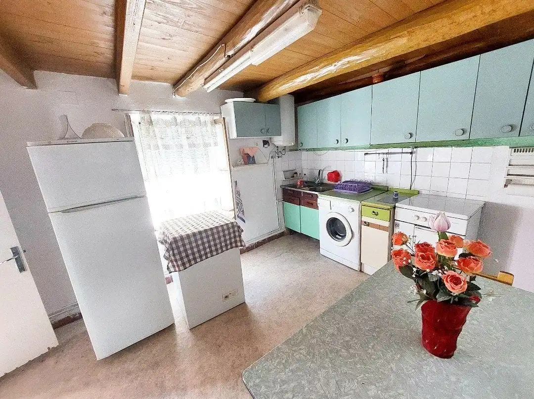 Cuina de Casa o xalet en venda en San Cebrián de Mazote amb Terrassa