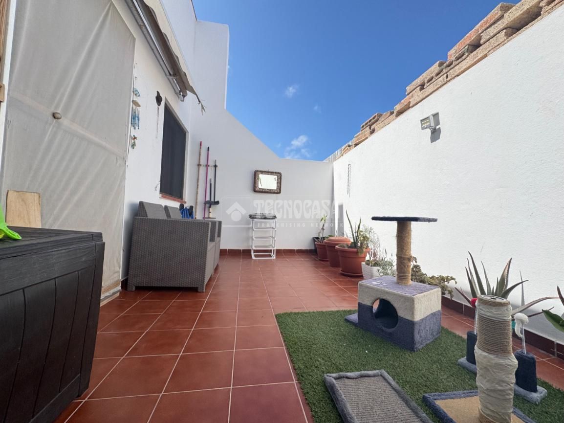 Terrassa de Pis en venda en La Oliva amb Terrassa i Balcó